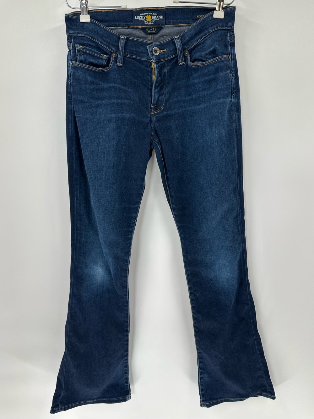 Lucky Brand women’s Sofie Boot Slim Jeans inDark Blue Gold Stitching 6/28 Reg